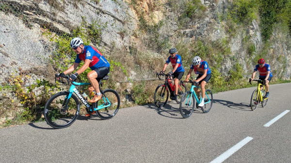 Die Gruppe wieder sportlich unterwegs